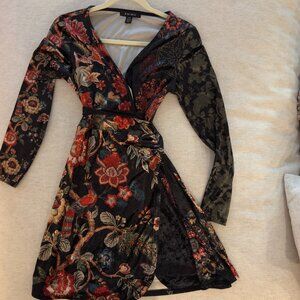 Gorgeous Velvety Dress | Autumn Florals | Size 6